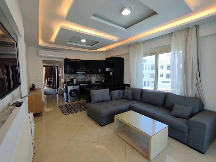 3-Bedroom Apartment On The Third Floor With 3 Balconies And Lovely Pool View, Street View And Free Beach Access In Sharm Hills Resort Екстериор снимка