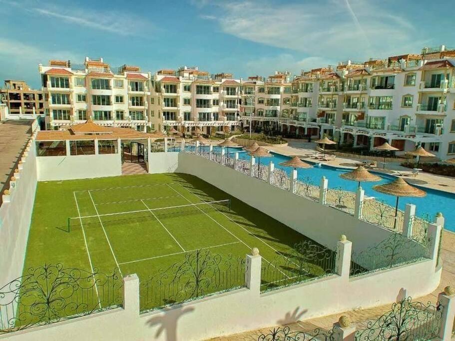 3-Bedroom Apartment On The Third Floor With 3 Balconies And Lovely Pool View, Street View And Free Beach Access In Sharm Hills Resort Екстериор снимка