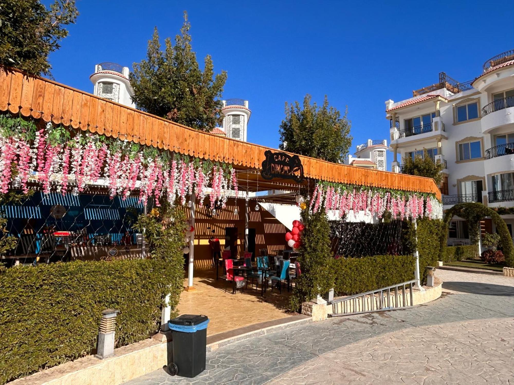 3-Bedroom Apartment On The Third Floor With 3 Balconies And Lovely Pool View, Street View And Free Beach Access In Sharm Hills Resort Екстериор снимка