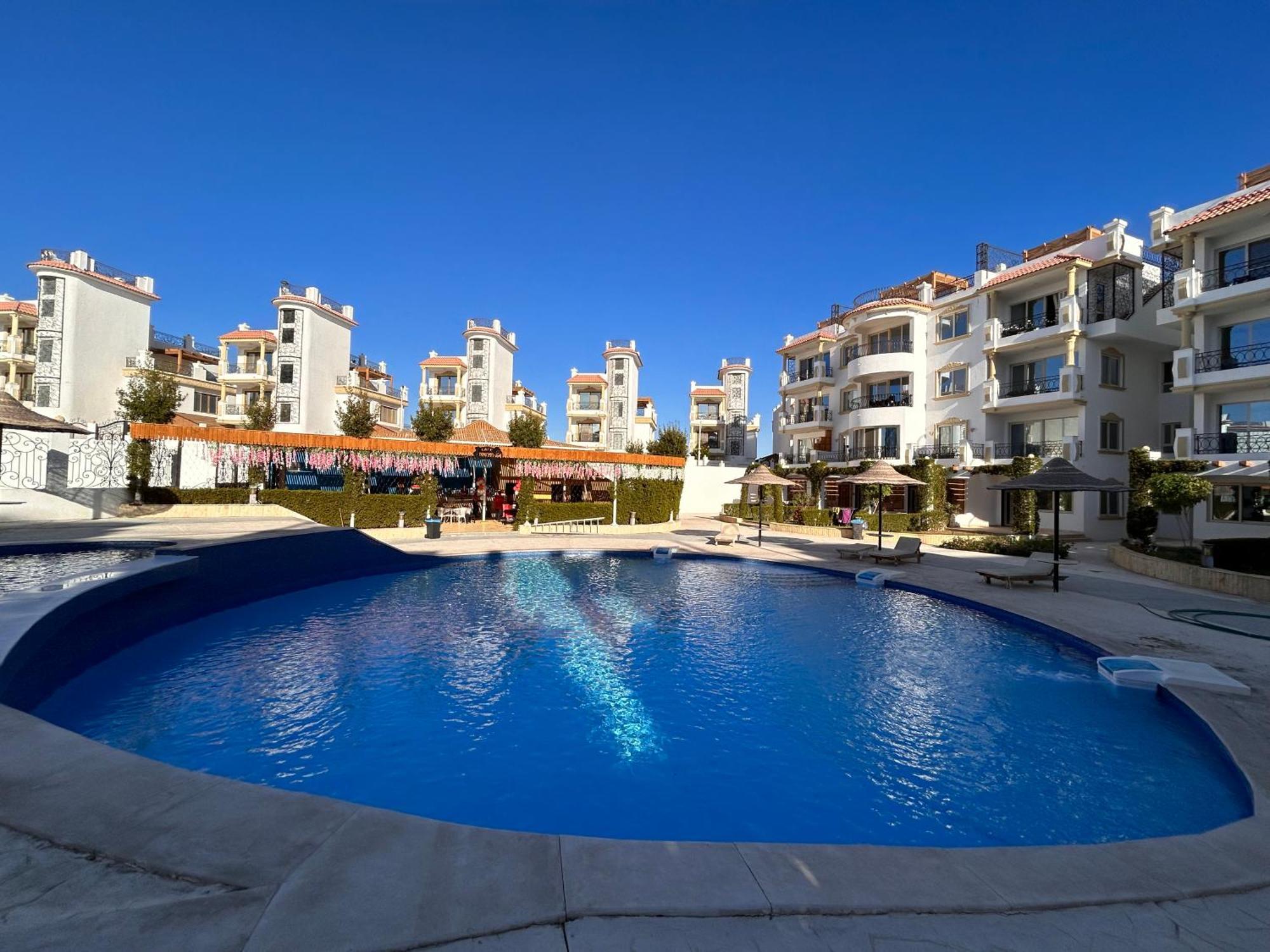 3-Bedroom Apartment On The Third Floor With 3 Balconies And Lovely Pool View, Street View And Free Beach Access In Sharm Hills Resort Екстериор снимка