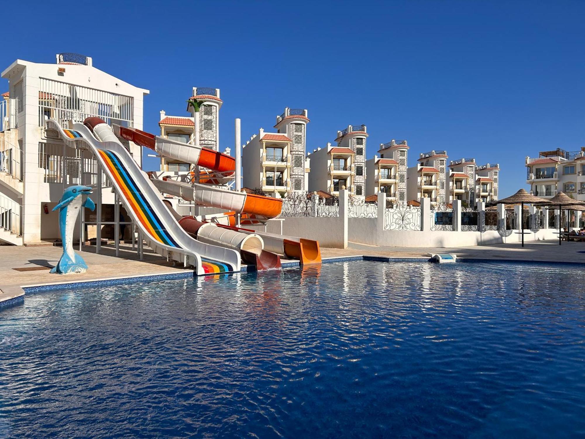 3-Bedroom Apartment On The Third Floor With 3 Balconies And Lovely Pool View, Street View And Free Beach Access In Sharm Hills Resort Екстериор снимка