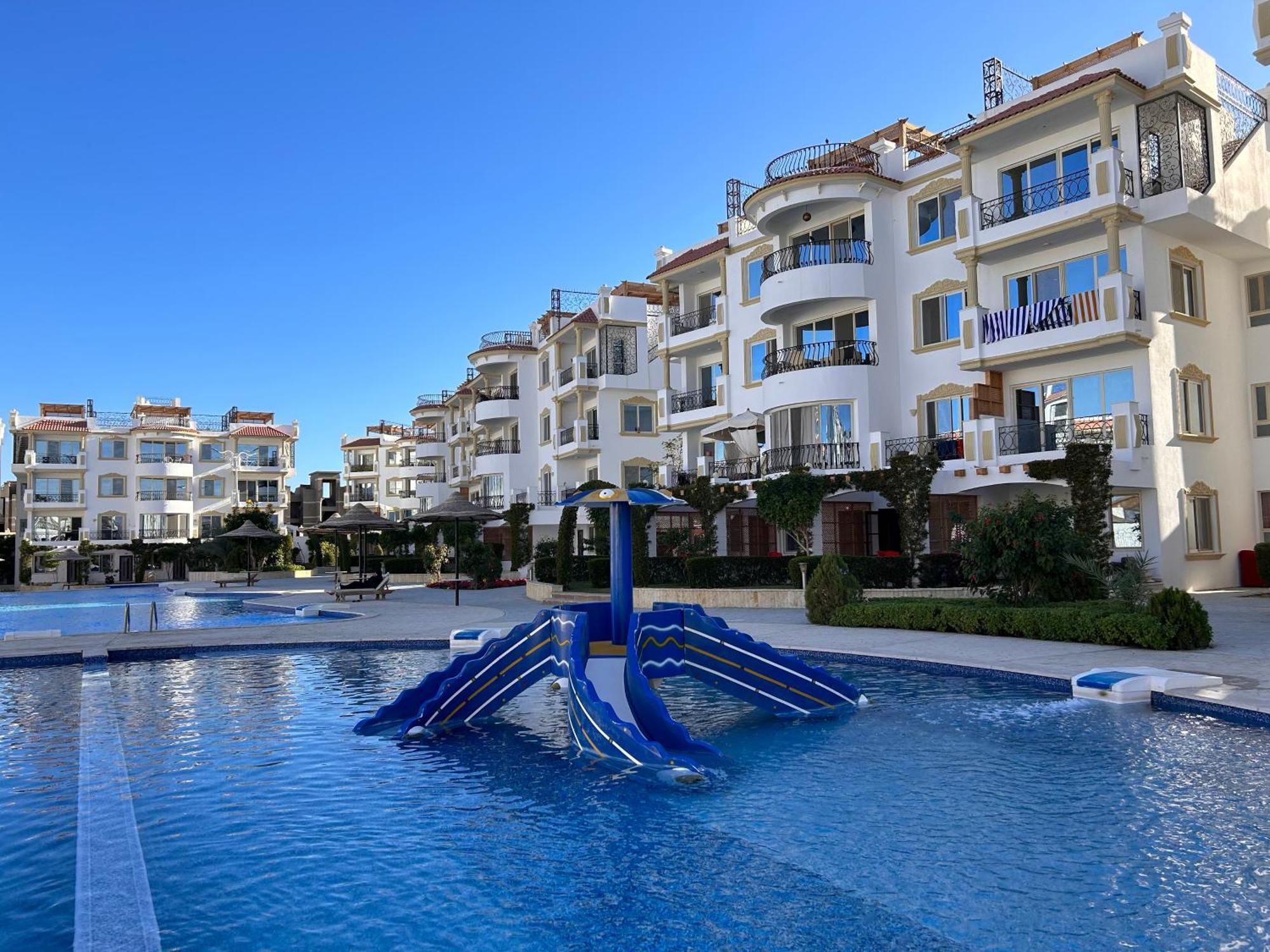 3-Bedroom Apartment On The Third Floor With 3 Balconies And Lovely Pool View, Street View And Free Beach Access In Sharm Hills Resort Екстериор снимка
